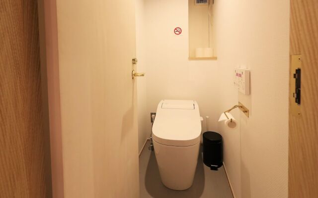 Aet Hotel