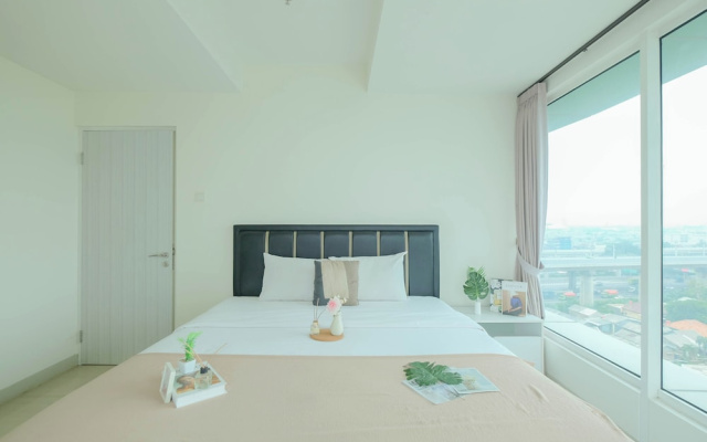 Modern Peach Touch 2Br At Grand Kamala Lagoon Apartment