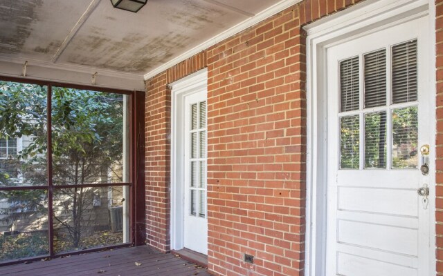 Charming Rustic Dilworth Duplex