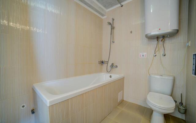Azor Hotel