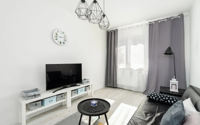 Poznan Apartment Near Old Zoo by Renters