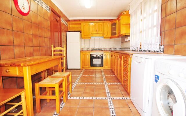 HomeHolidaysRentals Corinne