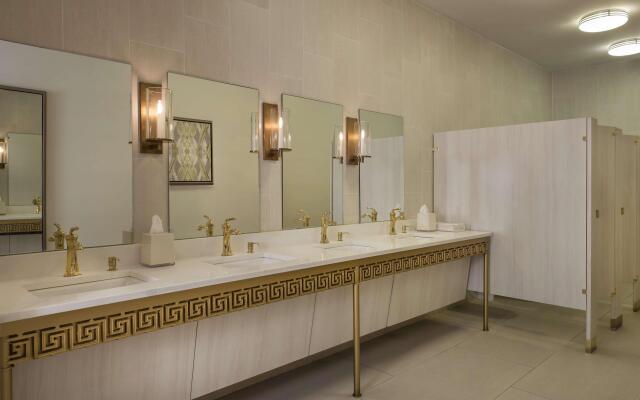 DoubleTree by Hilton Hotel Dallas – Love Field