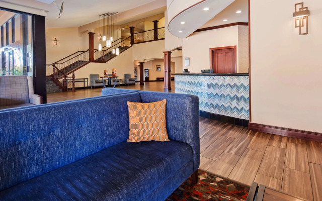 Best Western Plus Heritage Inn - фото 2