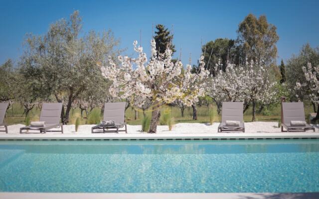 TD Marl Luxury Trulli Experience w Stunning Pool