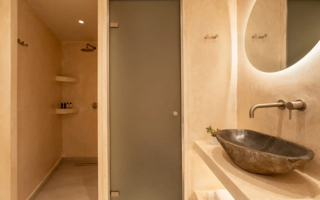 Heyday Luxury Suites