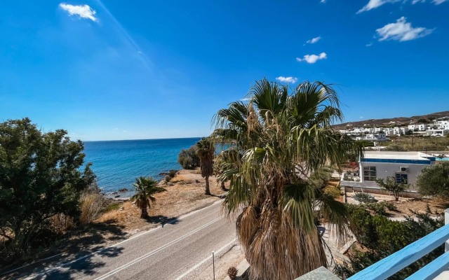 Agnadi Syros Beachfront Studios & Rooms