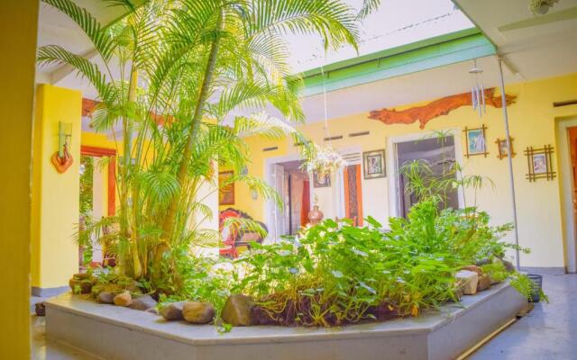 Shammie Guest House