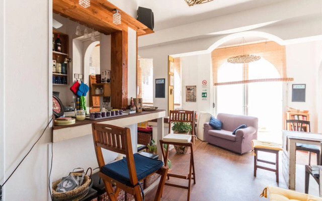 Plaza Beach Hostel