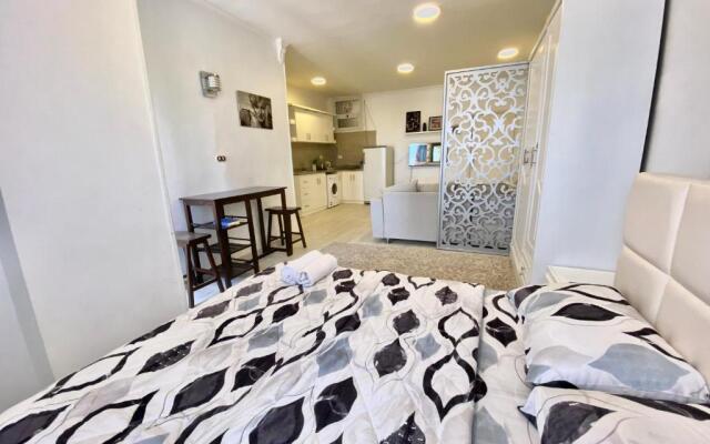 Marilyn Studio with Sea View