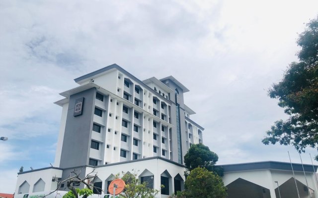 Raia Hotel Kota Kinabalu
