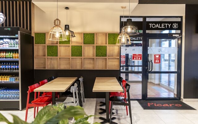 Hotel Picaro Żarska Wieś Północ