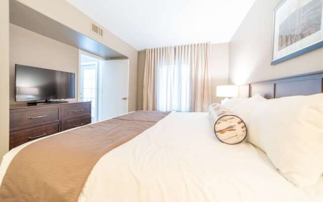 Horseshoe Valley Suites - The Aurora