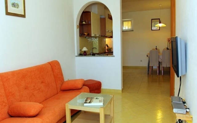 Ida Apartments