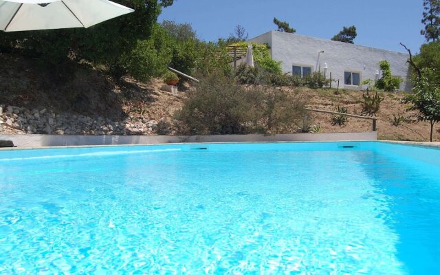 Perfect Villa in Alcobaca With Pool, Terrace, Garden & Tourist Attractions