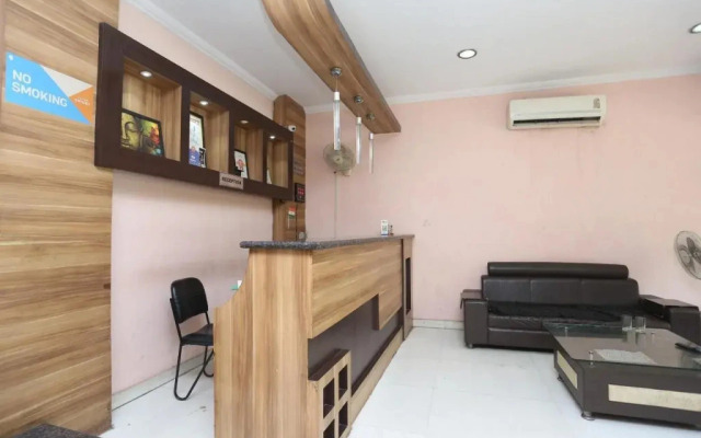 Hotel Nuova By OYO Rooms