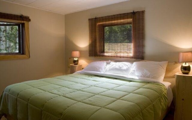 Golden Rockies Lodge