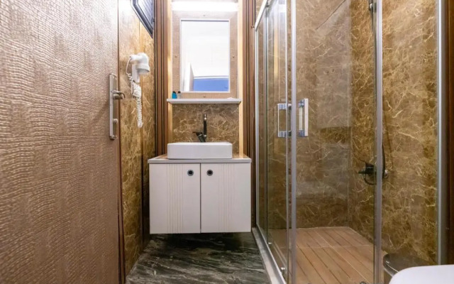 Sude Beach Resort Hotel