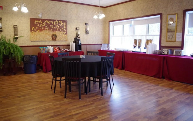 Causeway Bay Hotel Sparwood