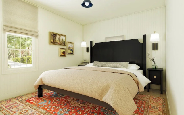 Bluebird Ocean Point Inn