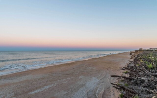 Cinnamon Beach Bella Luna by Vtrips