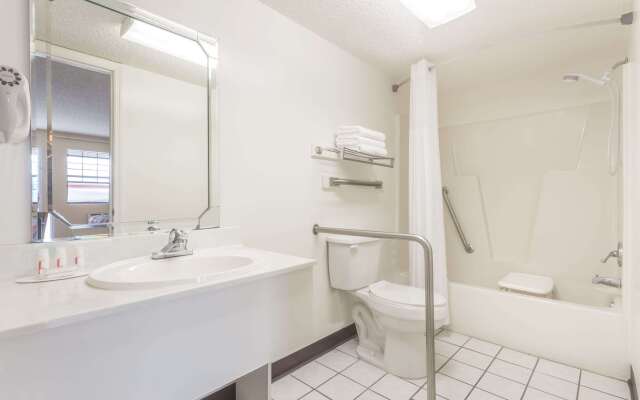 Days Inn by Wyndham Madison