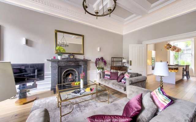 JOIVY Doune Terrace Apartment: Edinburgh New Town Prime Location
