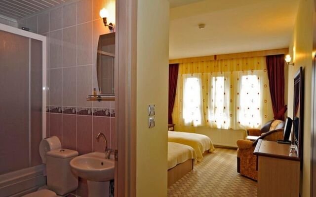 Baskent Demiralan Hotel