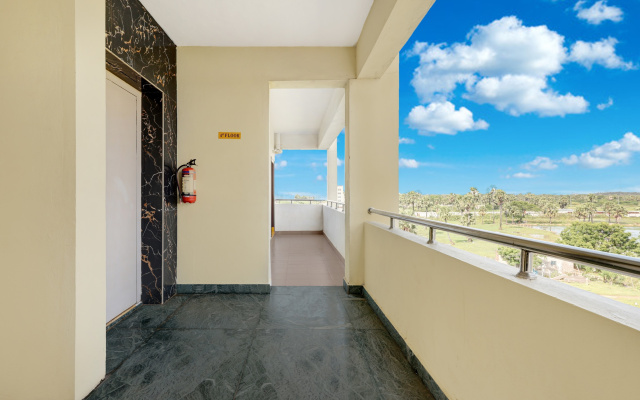 Super OYO Hotel O Ramaraopet Near Kakinada Beach