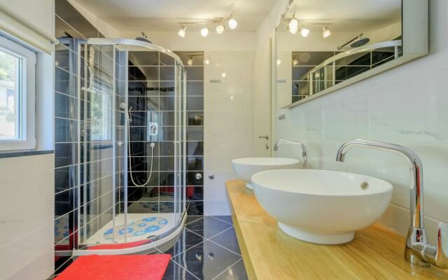 Holiday House Near Split