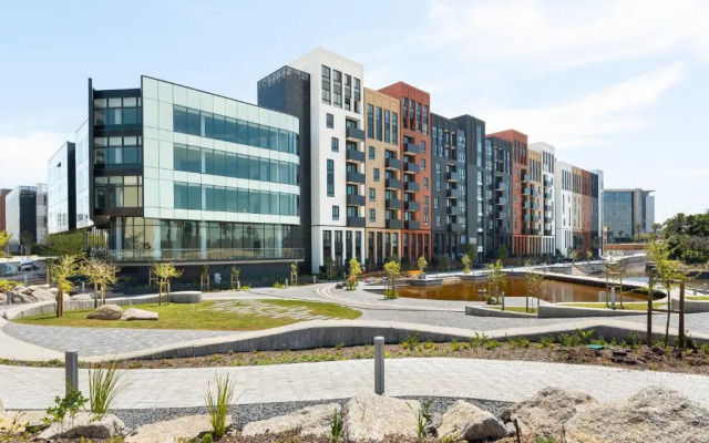 Bridgewater Studio 204