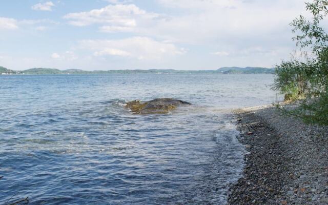 Stresa Apartment With Private Access to Beach