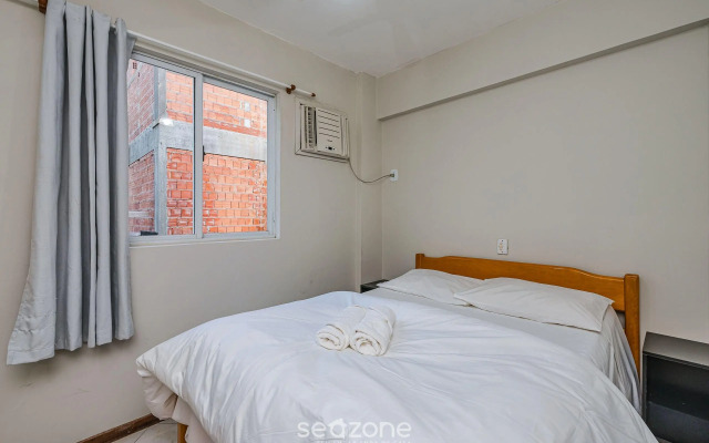 Apto c/varanda a 3min da praia de Bombas FDL103