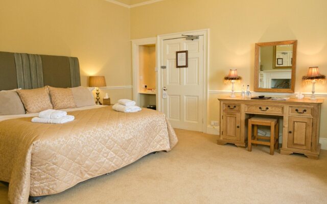 The Manor Hotel