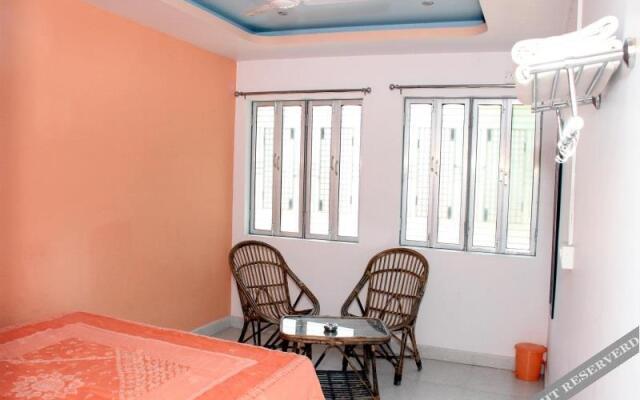 Ganga Love Luxe Paying Guest House