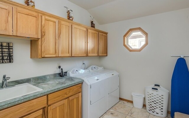 Surfside Getaway 3 Bedroom Home