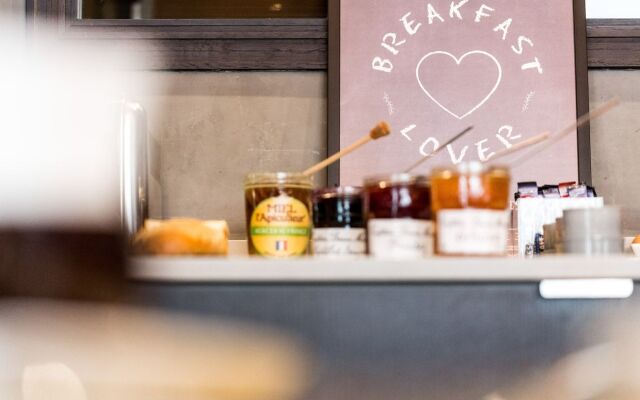 Отель OHM by HappyCulture