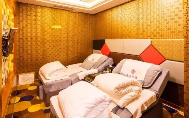 The Hotel V
