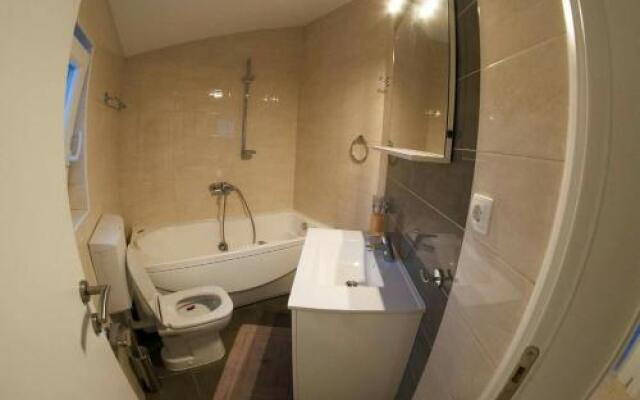 Apartments Leut