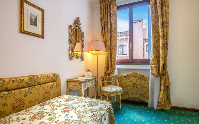 Giorgione Hotel