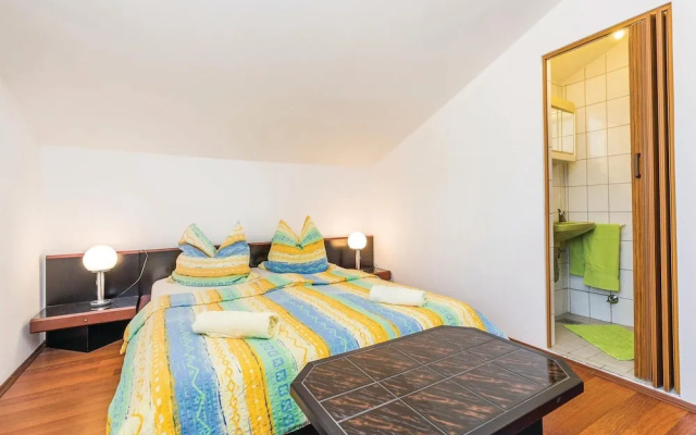 Beautiful Apartment in Kampor With 4 Bedrooms and Wifi
