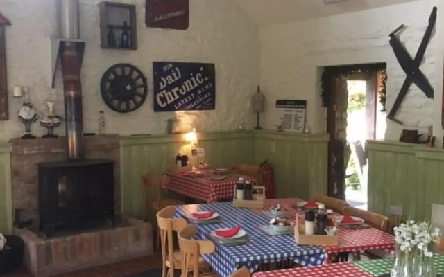 Widbrook Barns