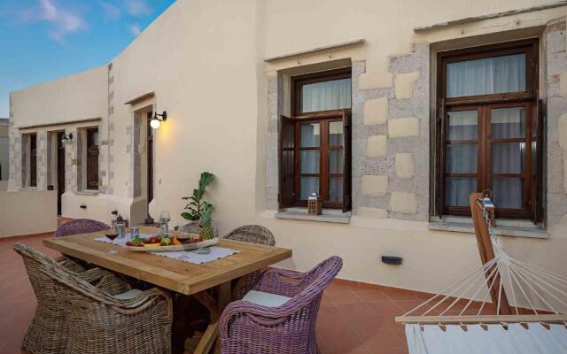 Lithinon Luxury Suites