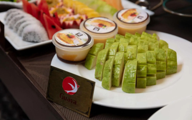 B & B Hanoi Hotel & Travel