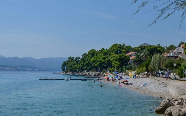 Rosa - 30m From Beach - A1