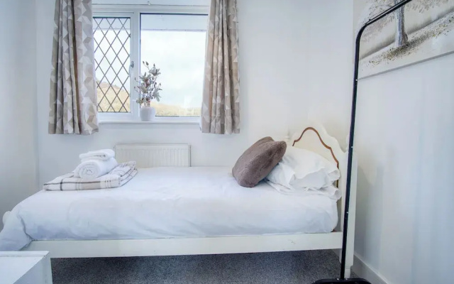 Tyle Teg - 3 Bedroom Holiday Home - Clydach