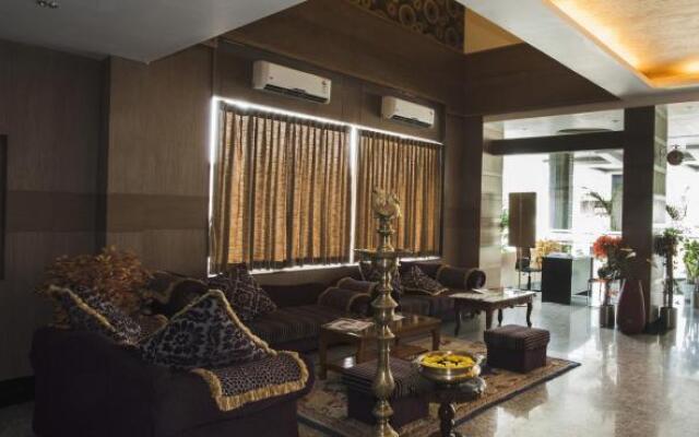 Hotel Tamizh Park