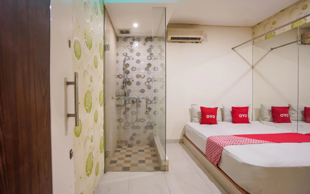 Super OYO Capital O 92633 Spring Hotel Gubeng