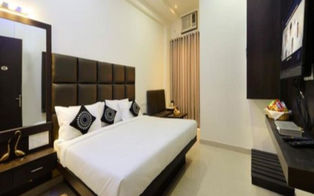 OYO 1493 Hotel Madhushrie