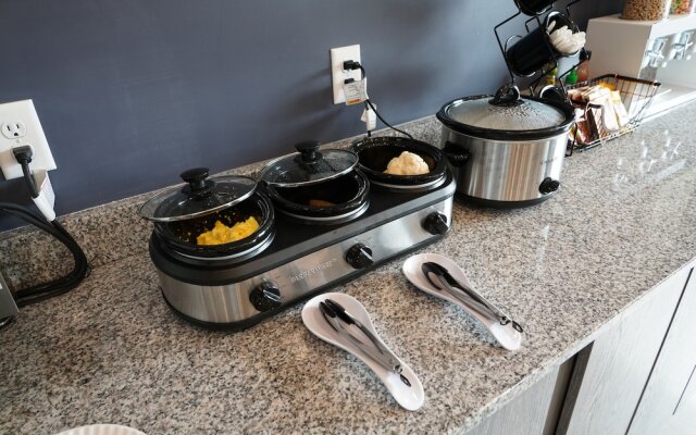 Brookstone Inn And Suites